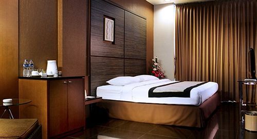 Capital O 874 Nyland Pasteur Motel 3*